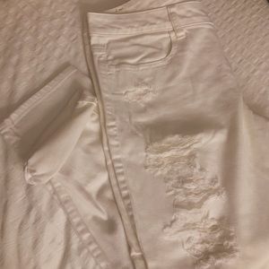 White mom jeans